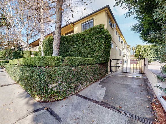 4th image of 1318 N Crescent Heights Blvd APT 206