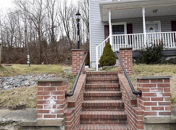 2nd image of 4340 N Delaware Dr
