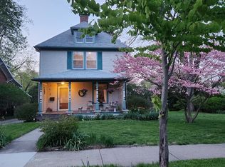 1016 W White St, Champaign, IL 61821