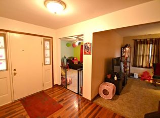 6830 Enge Dr, West Bend, WI 53090