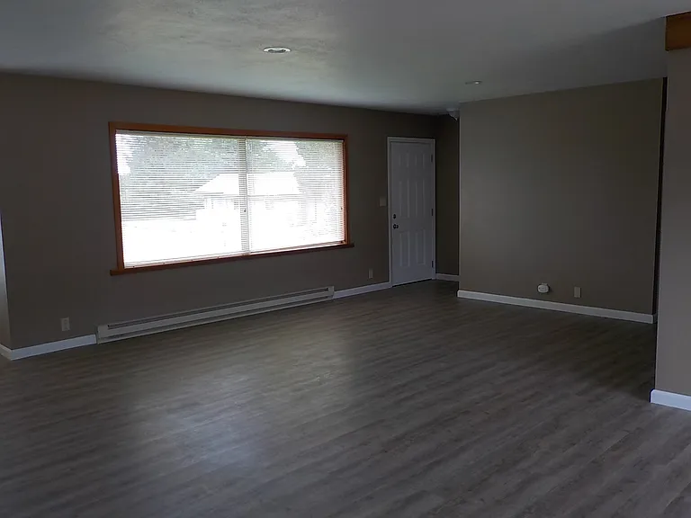 30417 Driftwood Dr — Photo 6