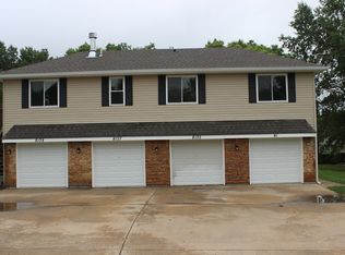 8137 N Stoddard Ave, Kansas City, MO 64152