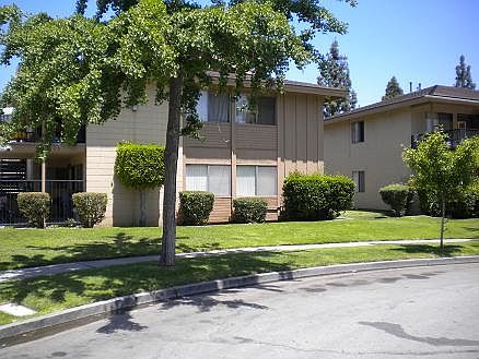 1st image of 2611 E Park Ln APT 3