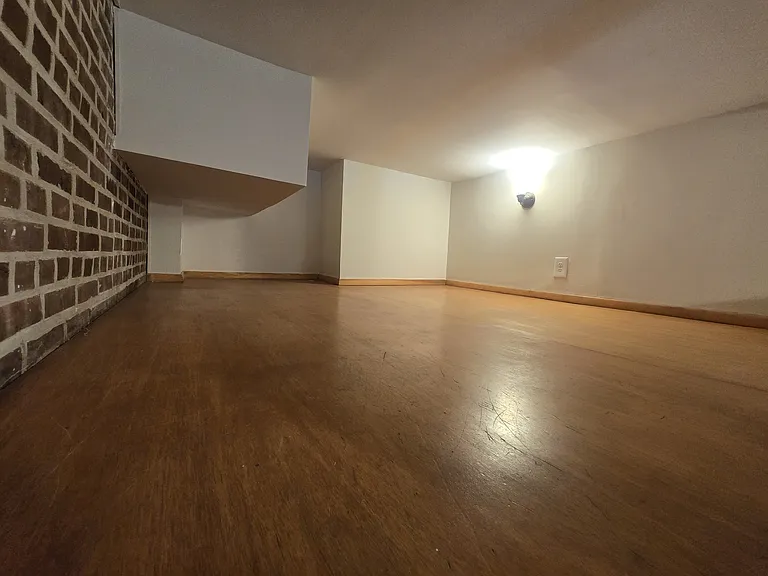 302 W 76th St #2D — Photo 3
