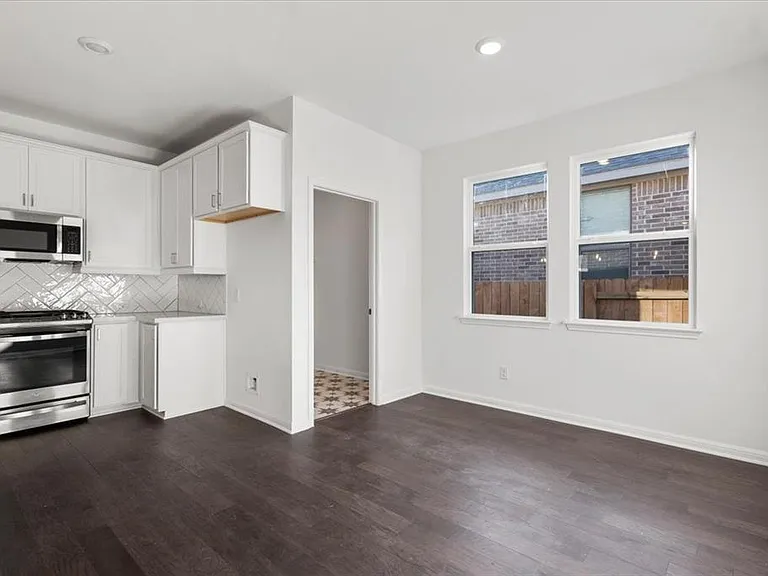 133 Green Knoll Ln — Photo 14