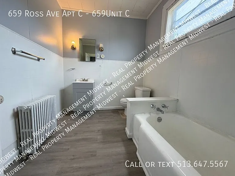 659 Ross Ave #C — Photo 8
