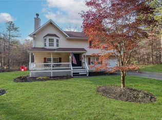 22 Bellhaven Rd, Bellport, NY 11713