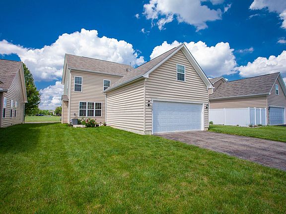 5th image of 5495 Rainbow Falls St