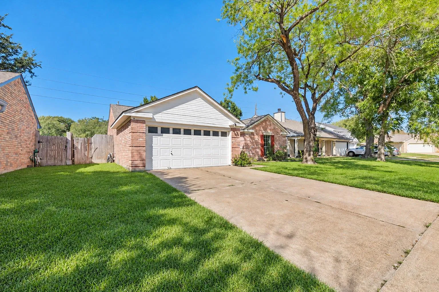 3 bed, 2.0 bath, 1292 sqft, $1,750 — Photo 4