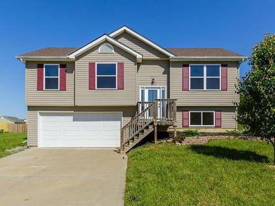 153 Creekside Dr, Winfield, MO, 63389