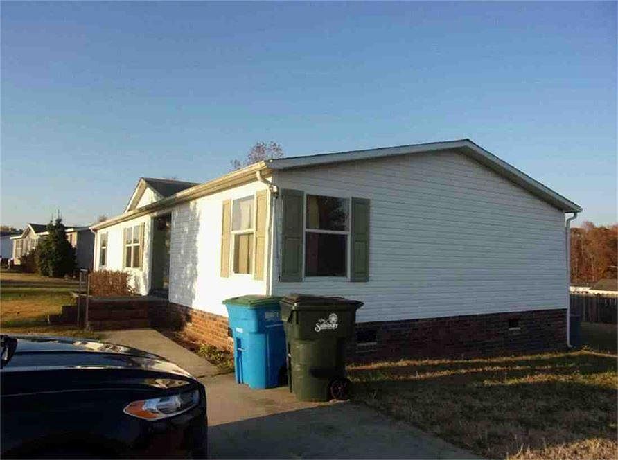 1st image of 1090 Whisperwood Dr