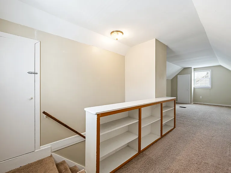 3934 Kennison Ave — Photo 24