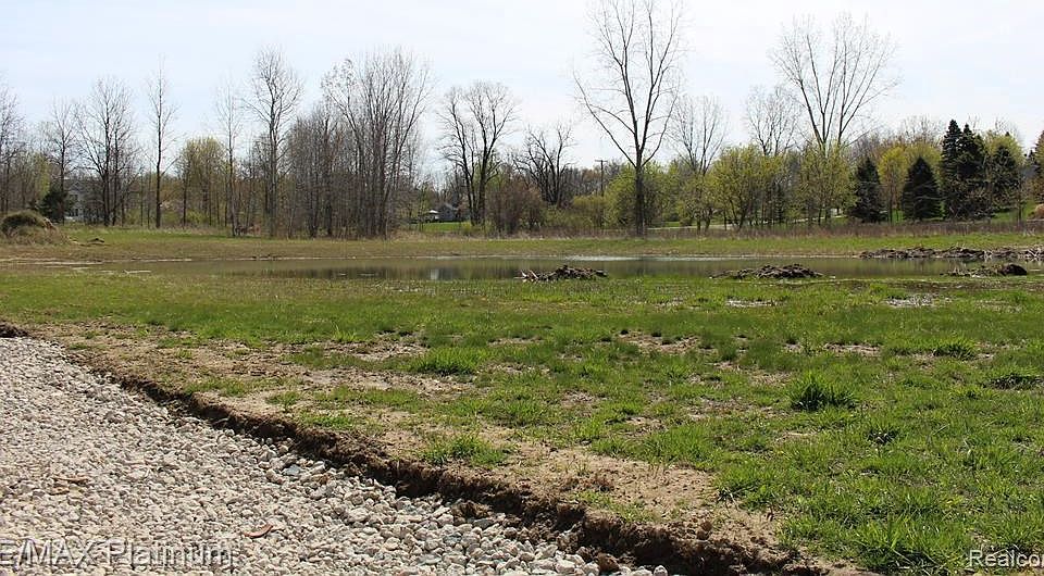 2nd image of 0 Robb Rd