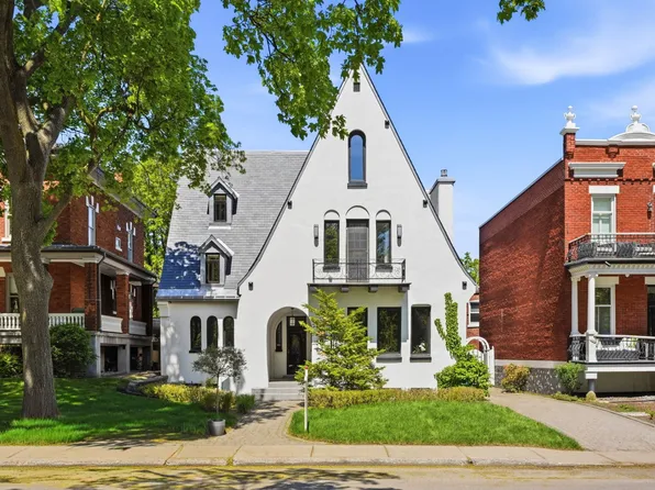 345 Bloomfield Ave, Montraal, QC H2V 3R7