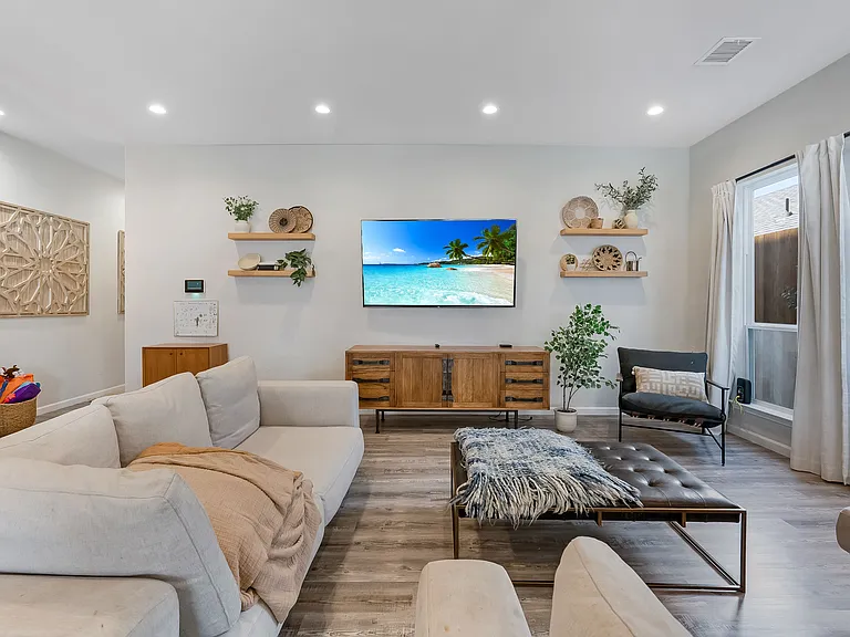 7224 Bayhill Ln — Photo 8