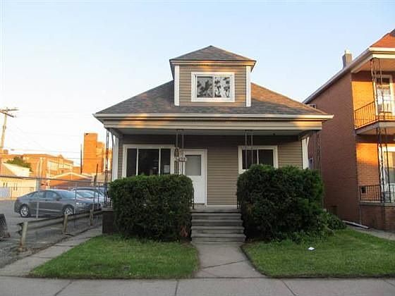 1st image of 2422 Holmes St