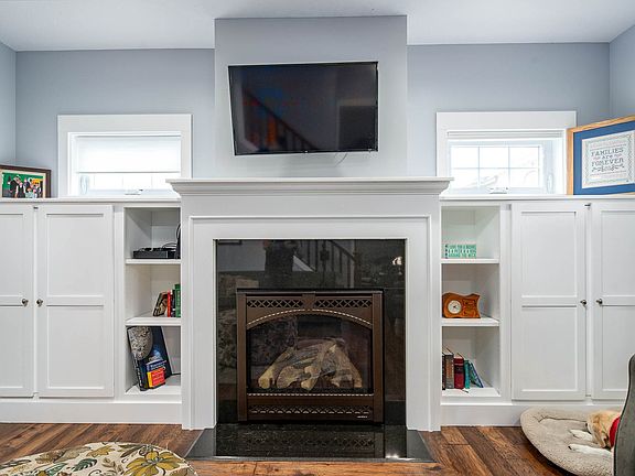 3rd image of 1122 Quigley Pl