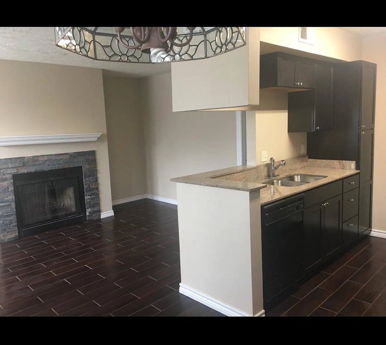 1 bed, 600 sqft, $1,100 — Photo 3