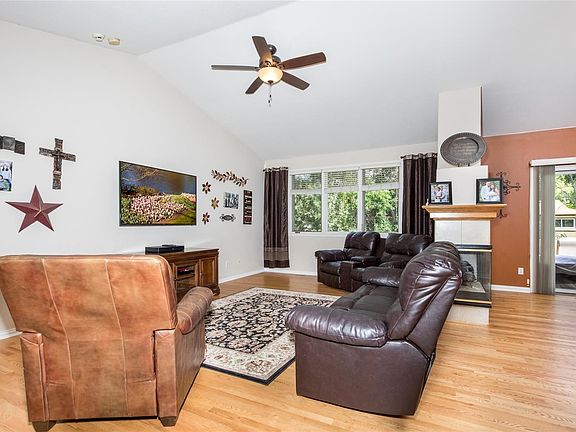 5th image of 9028 Winona Ct