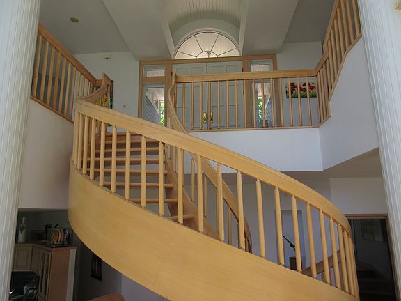 Looking up to Foyer 