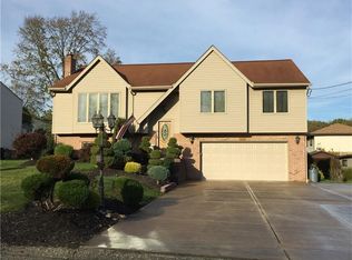 3429 Maple Dr, South Park, PA 15129