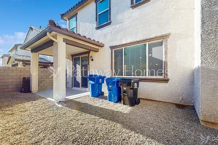 16604 W Sierra St — Photo 6