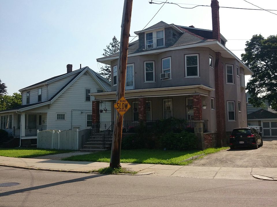 2nd image of 860 Adams St