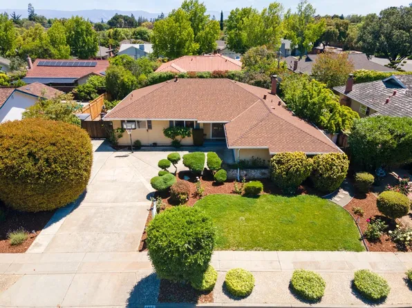 1432 Hollenbeck Ave, Sunnyvale, CA 94087
