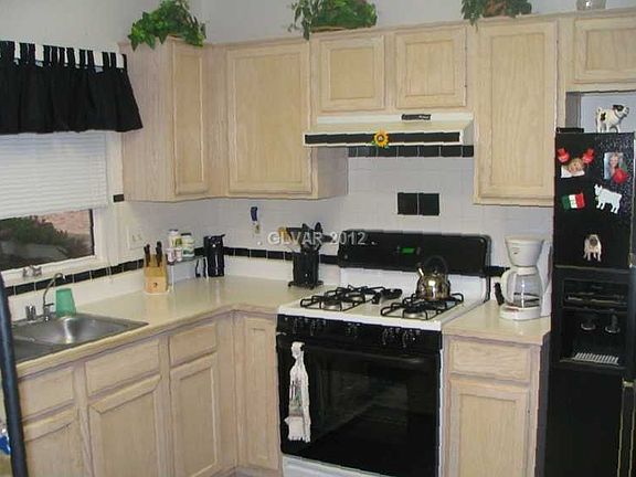 4th image of 8929 Desert Mound Dr