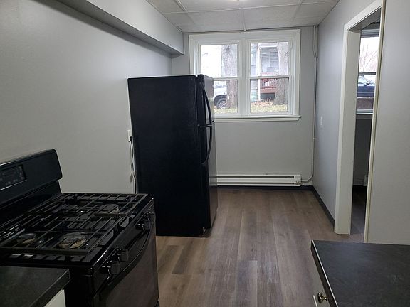 4th image of 2930 5th Ave #22