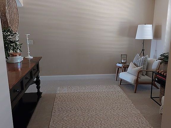 4th image of 610 Cynthia Ln