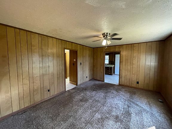 2nd image of 2225 Washburn Rd