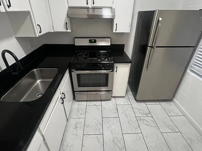 Wilton Way Apartments — Photo 30