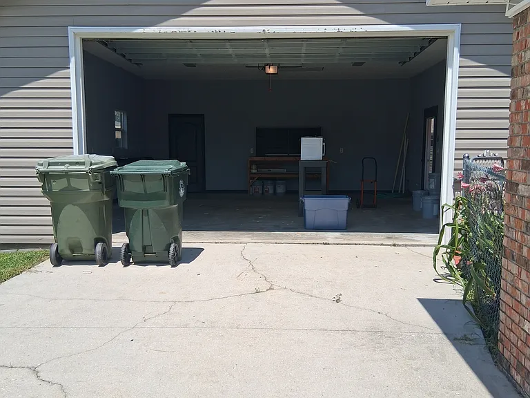 800 sq ft garage