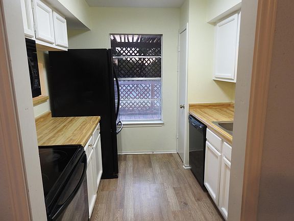 5th image of 14707 Ridge Glen Dr