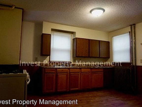 4th image of 615 Jessamine Ave E