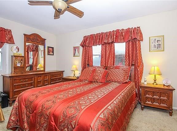 Bedroom1 - Master Bedroom