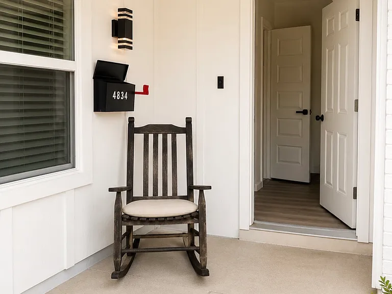 4834 Tidewater Dr — Photo 3