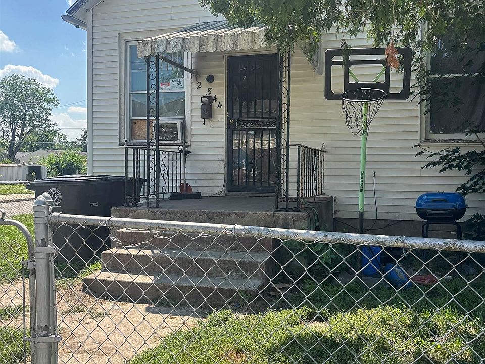 1st image of 2344 Oliver St