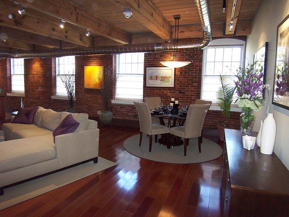 1st image of 15 Cedar St Unit 38