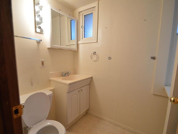 4th image of 1544 NW 52nd St APT 3