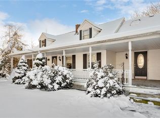 64 Grove Ln, Pascoag, RI 02859