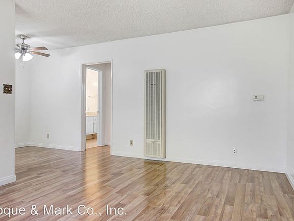 3rd image of 422 Hill St APT 3