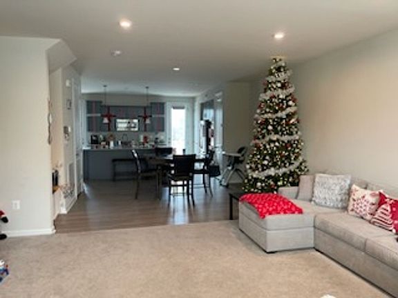 5th image of 4012 Shire Meadow Ln