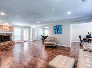 16 Postvine Ct, Spring, TX 77381