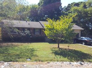320 Riverside Dr, Paducah, KY 42003
