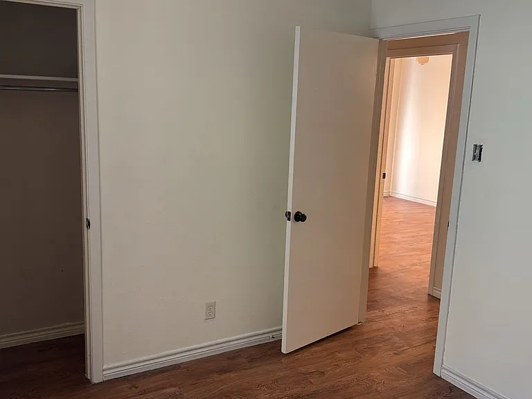 1334 Bitterlake — Photo 16