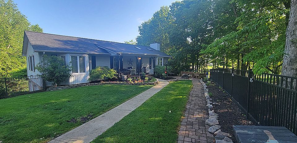 1st image of 119 Baymeadow Ln