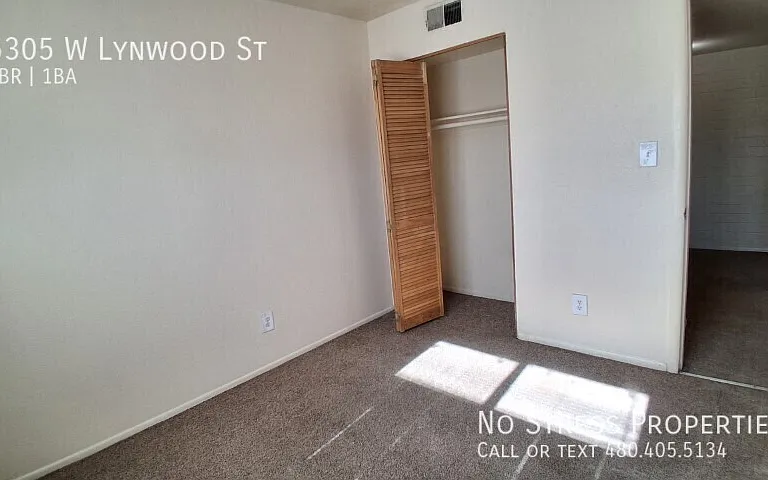 5305 W Lynwood St — Photo 18