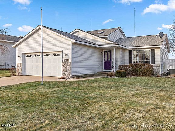 2nd image of 6641 Summerbreeze Dr SE
